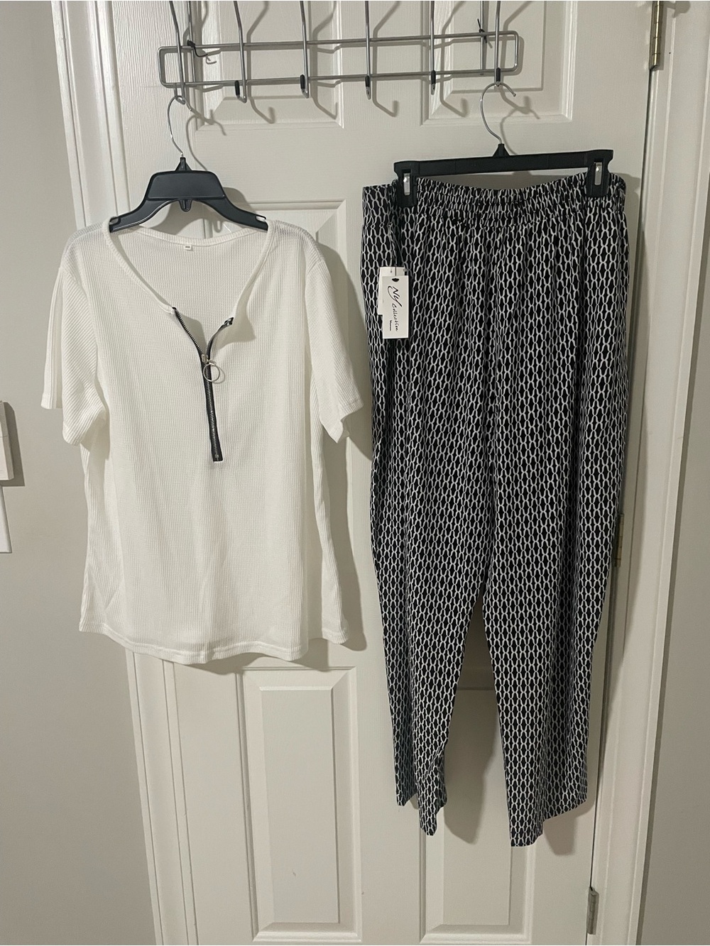 Woven Pattern Elastic Waist Pants - Black/White